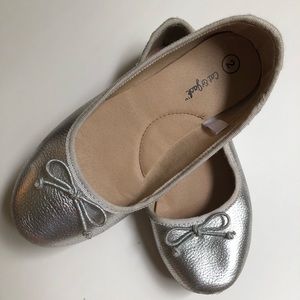 Cat & Jack silver ballet flats